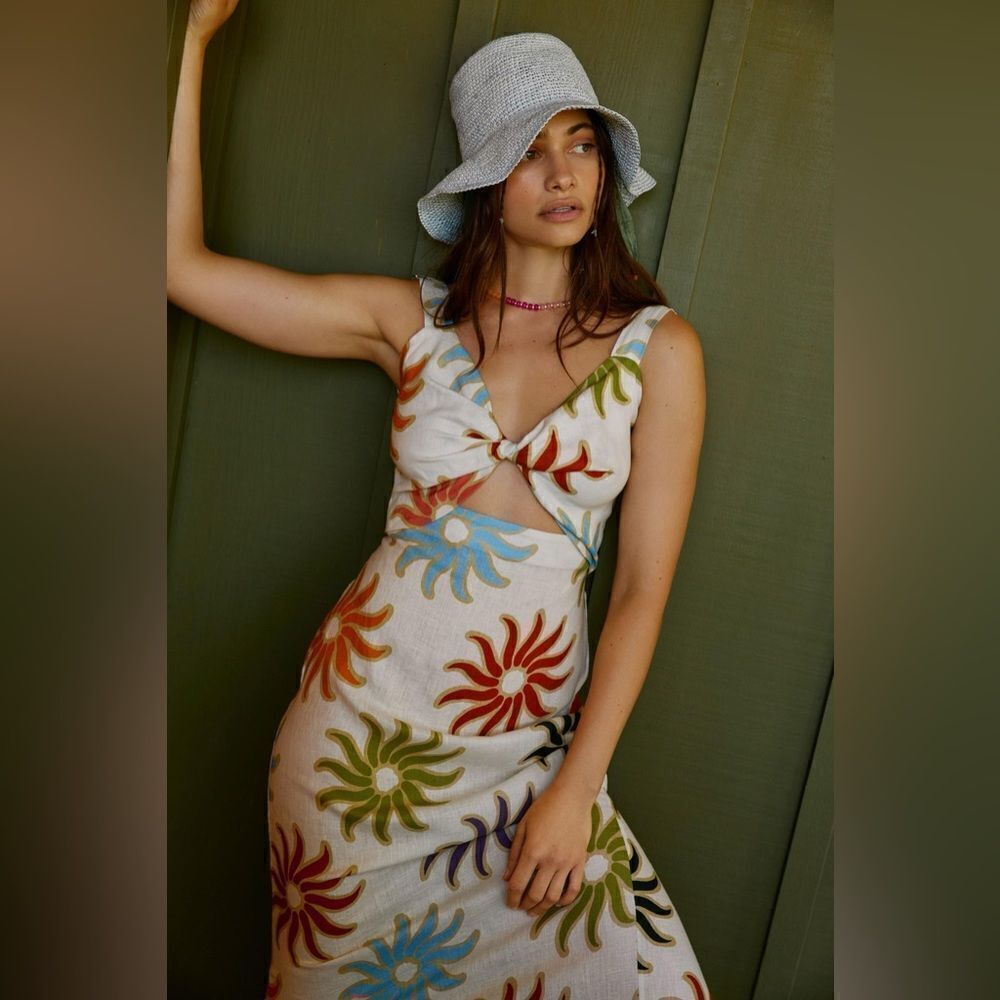 Cala de la Cruz 100% Linen Sunburst Midi Dress